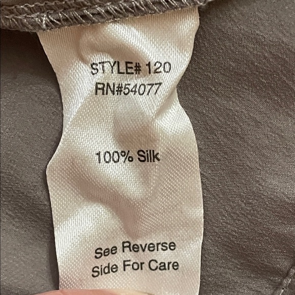 CABi Grey Silk Sleeveless Tank Top Blouse Womens Size Large - Picture 9 of 11